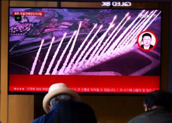 Κλιμάκωση εντάσεων στην Κορεατική Χερσόνησο: Η Πιονγκγιάνγκ δοκιμάζει βαλλιστικούς πυραύλους