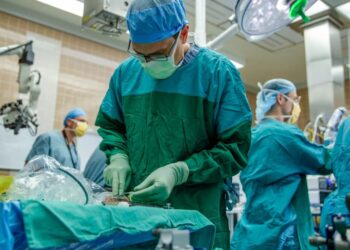 Paradromics: Ανταγωνίστρια εταιρεία της Neuralink δοκίμασε εγκεφαλικό εμφύτευμα σε άνθρωπο