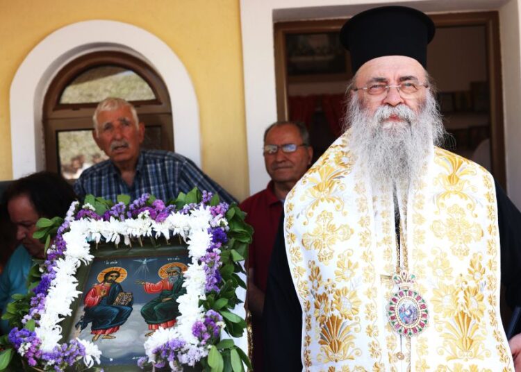 Αγίου Πνεύματος: Τι ισχύει για εργασία και αμοιβές στον ιδιωτικό τομέα