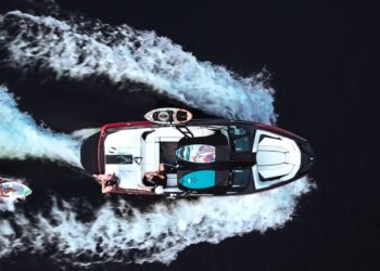 Stop στα jet ski τα απογεύματα στη Σαλαμίνα: Τα πρόστιμα και οι ζώνες απαγόρευσης