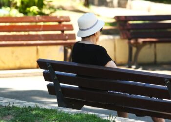 Stop στη δουλειά το μεσημέρι: Υποχρεωτική παύση εργασιών λόγω καύσωνα