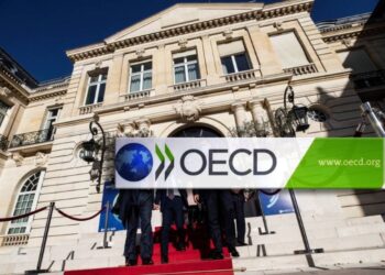 Ο Κυριάκος Πιερρακάκης στην Υπουργική Διάσκεψη του ΟΟΣΑ στο Παρίσι