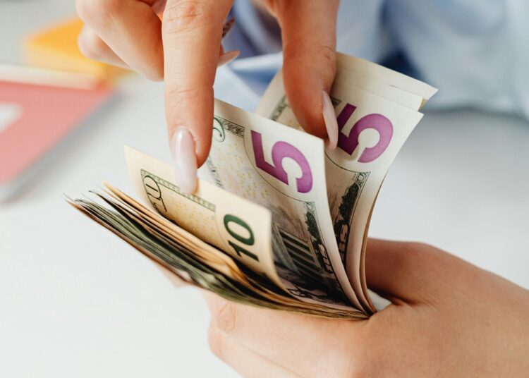 Πέντε τρόποι να πετύχει η αποταμίευση σήμερα