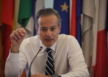 Στ. Καφούνης: Το λιανικό εμπόριο σε κίνδυνο – Να κλείσει η κερκόπορτα της Ε.Ε