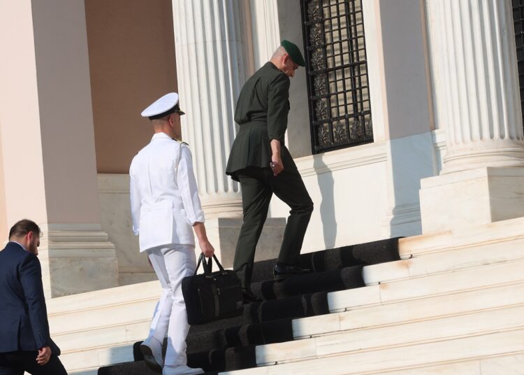 Σε κόκκινο συναγερμό η Ελλάδα μετά τα χτυπήματα στη Μέση Ανατολή : Δρακόντεια μέτρα ασφαλείας