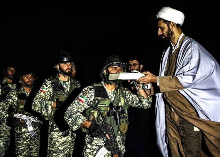 Νεκρός στην καρδιά της Τεχεράνης ο αρχηγός του στρατού του Ιράν