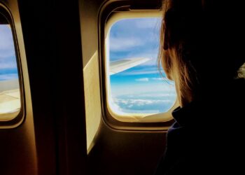 Υπάρχει ασφαλέστερη θέση στο αεροπλάνο;