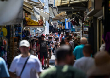 Καιρός: Ισχυρός καύσωνας διαρκείας σε όλη τη χώρα έως το Σάββατο