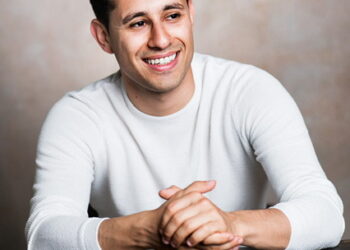 Στους 50 πιο καινοτόμους νέους επιχειρηματίες της Ευρώπης ο CEO της Renfluence Γιώργος Καραβοκύρης