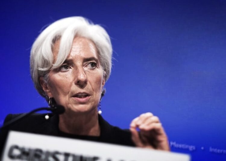 Λαγκάρντ: «Το ευρώ χρειάζεται ισχυρότερη οικονομία για να ξεπεράσει το δολάριο»