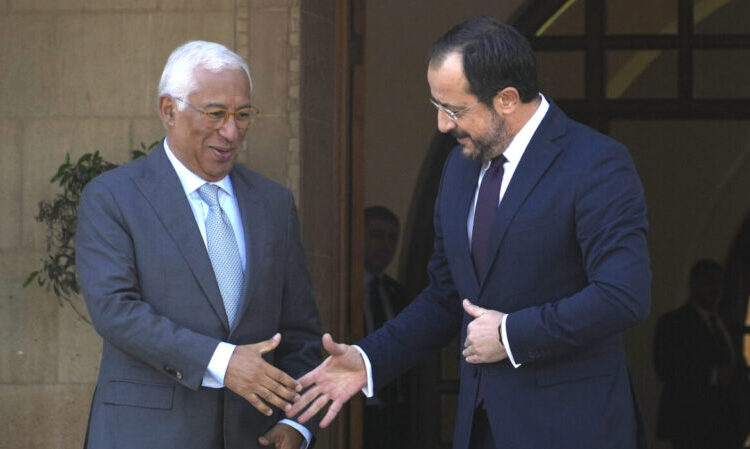 Το Κυπριακό συζήτησαν Χριστοδουλίδης – Κόστα