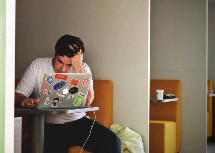 Έχεις αναλογιστεί ποιοι θα θυμούνται σε 20 χρόνια πως δούλευες μέχρι αργά, κάθε βράδυ;