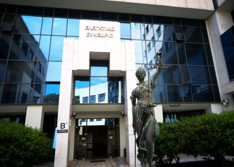 Ελεγκτικό Συνέδριο: «Καμπανάκι» για σοβαρές πλημμέλειες σε δημόσιες συμβάσεις έργων