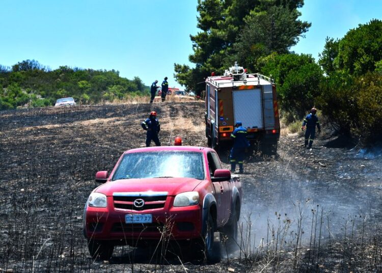 Σε ύφεση η φωτιά στην Εύβοια: Μάχη με τους ανέμους για πλήρη έλεγχο