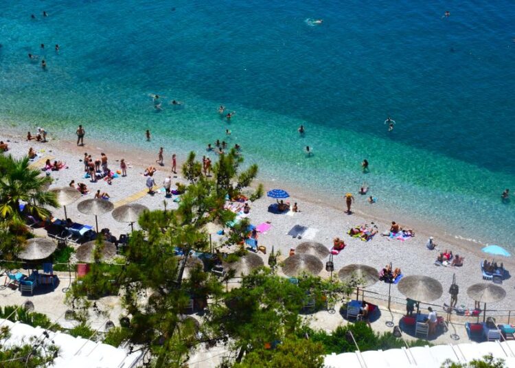 Καύσωνας διαρκείας με 42°C και αυξημένο κίνδυνο πυρκαγιών: Πότε υποχωρεί η ζέστη