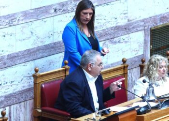 Στην Επιτροπή Δεοντολογίας η Κωνσταντοπούλου μετά από σφοδρή σύγκρουση στη Βουλή