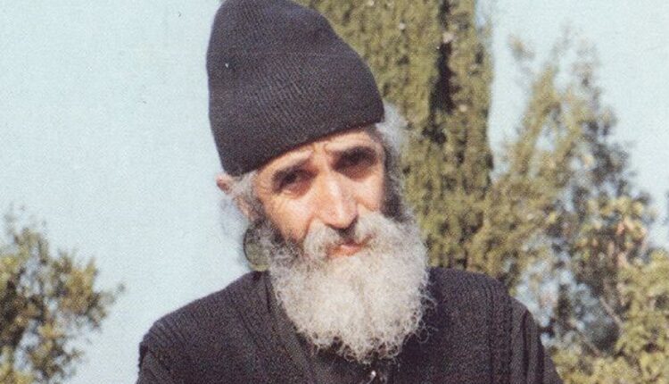 Ο Άγιος Παΐσιος και οι προφητείες του: Η πνευματική κληρονομιά ενός αγιορείτη μοναχού