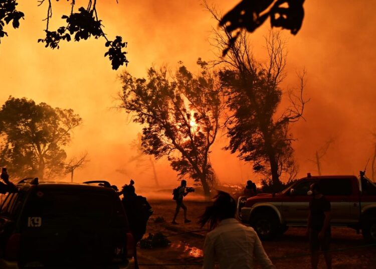Αίτημα της Ελλάδας για ευρωπαϊκή βοήθεια μέσω RescEU: Ανεξέλεγκτες πυρκαγιές σε όλη τη χώρα