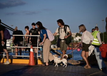 Γεμάτα τα πλοία για το Δεκαπενταύγουστο