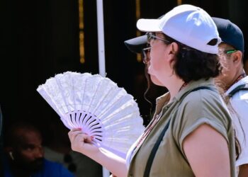 Καιρός / Live: Πού θα δούμε 37άρια μέχρι το Σαββατοκύριακο