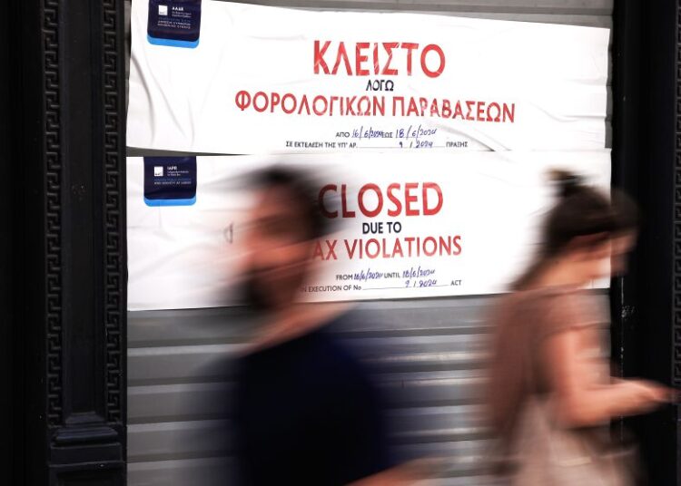 Η ΑΑΔΕ «σαρώνει» τα νησιά: Εστιατόρια, μπαρ και επιχειρήσεις στο στόχαστρο