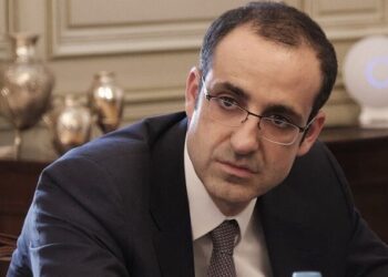 Επιστροφή Δημητριάδη: Όχι στο Μαξίμου, αλλά στην Πειραιώς