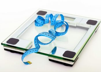 Έχασε 32 κιλά και αποκαλύπτει τις 5 στρατηγικές που τη βοήθησαν