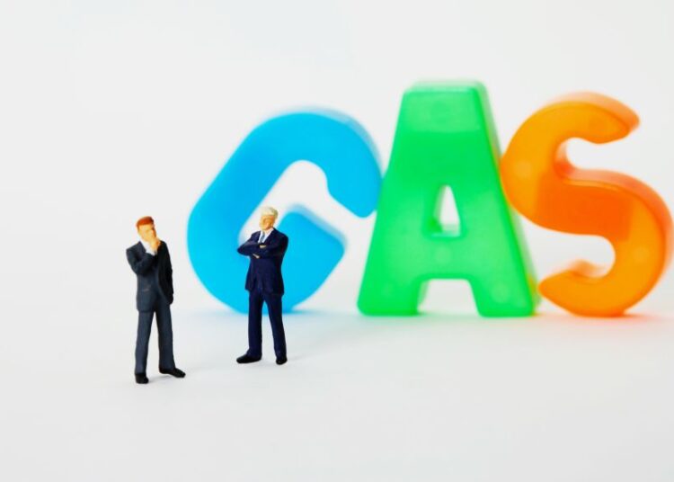 «Βουτιά» για πετρέλαιο και φυσικό αέριο: Ο καιρός «παγώνει» την αγορά και ρίχνει τις τιμές