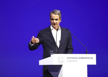 Μητσοτάκης: «Η Ελλάδα δεν είναι Γαλλία» – Μειώσεις φόρων και επενδύσεις αντί για περικοπές