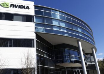 Από το μέτωπο στο Nasdaq: Η Ουκρανία ποντάρει σε επενδύσεις και ειρήνη με «όχημα» τα ορυκτά