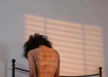Η τολμηρή συμβουλή που μπορεί να απογειώσει την ερωτική ζωή της συντρόφου σας