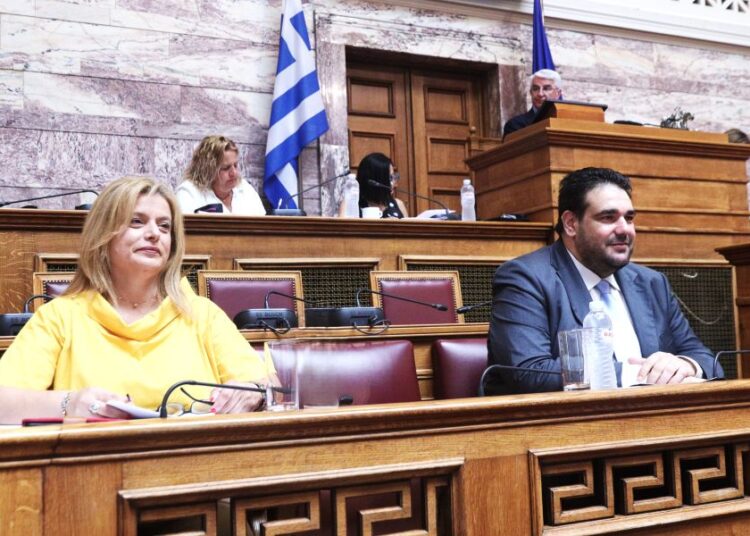 Εγκρίθηκε ο διορισμός Ρογκάκου στην Εθνική Αρχή Διαφάνειας: Αντιδράσεις για τη διαδικασία, αιχμές για κρίσιμες υποθέσεις