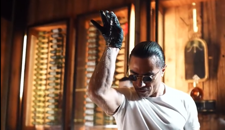 Salt Bae: Η άνοδος και η πτώση ενός παγκόσμιου brand