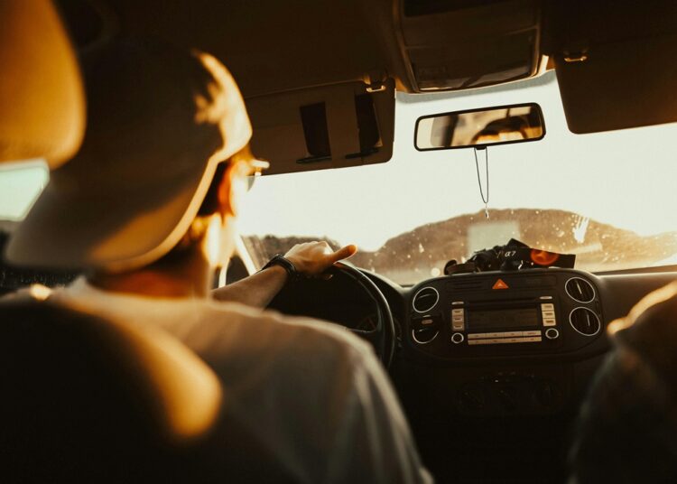 Τέσσερα λάθη που κάνουν το αυτοκίνητο να καίει περισσότερη βενζίνη και να φθείρεται