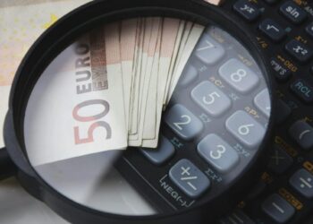 Τι ισχύει για τις καταθέσεις στην τράπεζα και τα μετρητά