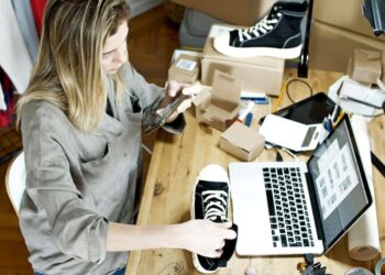 B2B eCommerce: Η νέα τάση που μειώνει τα λάθη, αυξάνει τις πωλήσεις και δουλεύει… 24/7