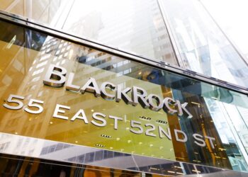 Ελληνικά ομόλογα στο μικροσκόπιο της BlackRock: Τι αλλάζει στο επενδυτικό αφήγημα