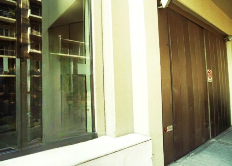 «Κόκκινη κάρτα» σε ασανσέρ χωρίς πιστοποίηση – Σαφές πλαίσιο με πρόστιμα και νέες προθεσμίες