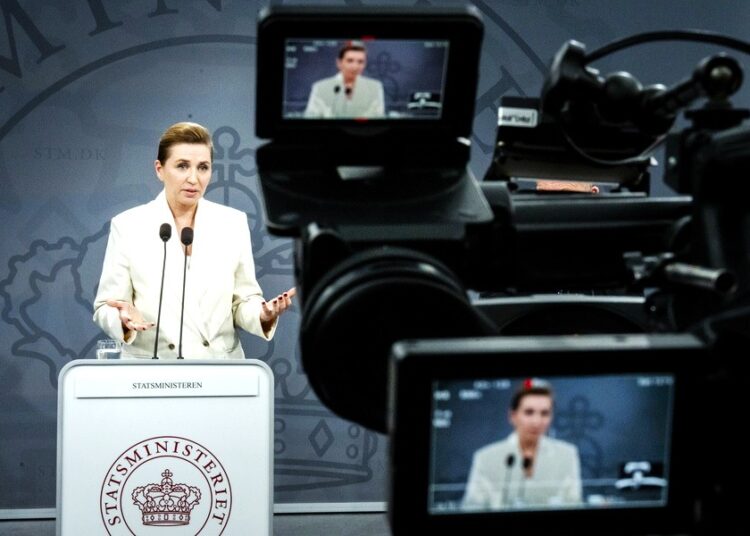 Πρωθυπουργός Δανίας: Η χώρα αντιμετωπίζει «σημαντική απειλή δολιοφθοράς»