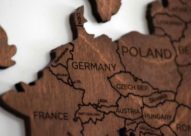 Ρήγμα Γαλλίας-Γερμανίας για τον προϋπολογισμό-μαμούθ της Ε.Ε.: Τι κρύβει το διπλό ταμείο