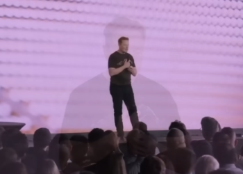 Η γυναίκα του Έλον Μασκ αποκαλύπτει το μυστικό της επιτυχίας του