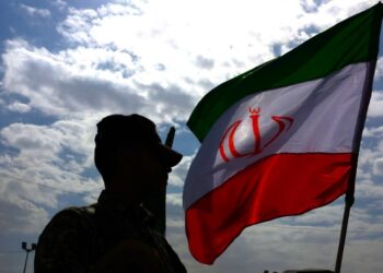 Διπλωματικό θρίλερ στη Βιέννη: Το Ιράν προειδοποιεί με «χάος» αν δεν καταδικαστούν ΗΠΑ και Ισραήλ