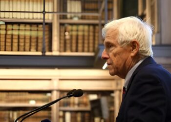 Νέα μεγάλη δωρεά του Πάνου Λασκαρίδη: 1 εκατ. ευρώ στο Ναυτικό Νοσοκομείο Αθηνών