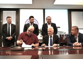 Τέλος σε 11 χρόνια διαμάχης: ΟΑΣΘ και «Ηρακλής» υπέγραψαν συμφωνία παρουσία Κυρανάκη