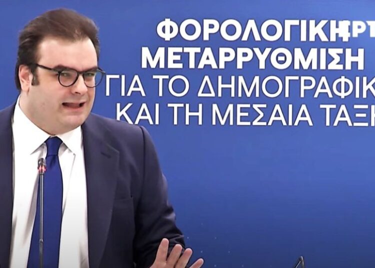 Φοροελαφρύνσεις και διορθωτικές παρεμβάσεις: Η εξειδίκευση Πιερρακάκη στα μέτρα της ΔΕΘ