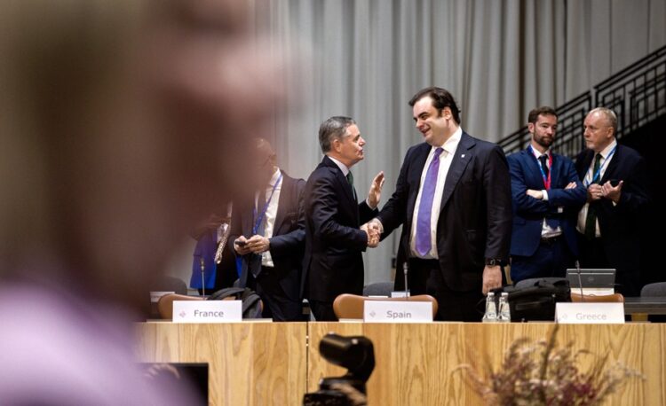 ΚΟΠΕΓΧΑΓΗ - ΑΤΥΠΗ ΣΥΝΟΔΟΣ ΤΩΝ ΥΠΟΥΡΓΩΝ ΟΙΚΟΝΟΜΙΚΩΝ ΚΑΙ ΔΗΜΟΣΙΟΝΟΜΙΚΩΝ ΥΠΟΘΕΣΕΩΝ