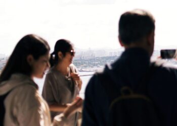 Στερεότυπα παντού: Το 85% των Ελλήνων έχει βιώσει διακρίσεις – Οι δημοφιλέστερες