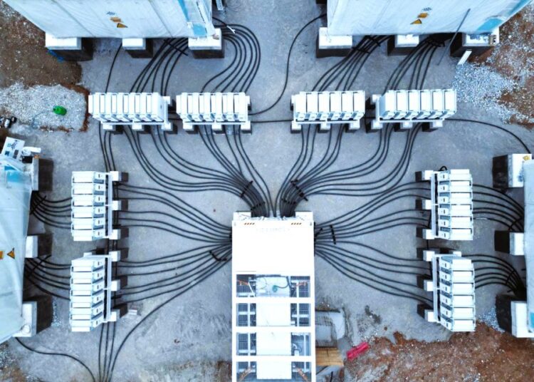 ΔΕΗ: Ξεκίνησε η κατασκευή νέου σταθμού αποθήκευσης ενέργειας (BESS) 50 MW στο Αμύνταιο