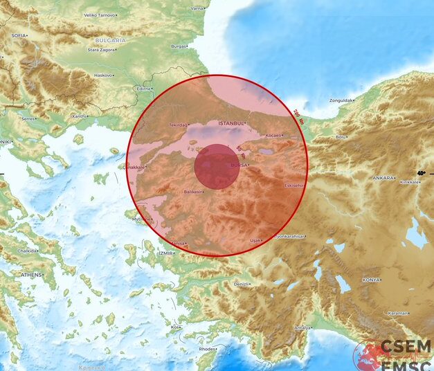 Κατέρρευσαν κτίρια στην Τουρκία μετά τον σεισμό των 6,1 Ρίχτερ – Αισθητός σε νησιά του Αιγαίου (vids)