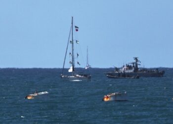 Διπλωματικό θρίλερ στη Μεσόγειο: Μαζικές απελάσεις ακτιβιστών από το Ισραήλ